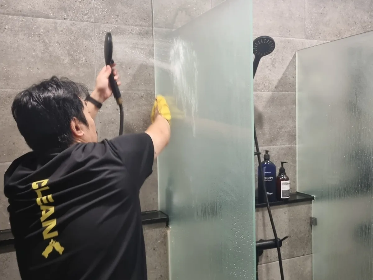 하동군 옥종면 건물 세면대·파우더룸 바닥 위생청소 사례 - 행진크린